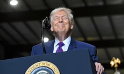 Tensión en Washington: Donald Trump reclama autoridad sobre aranceles y escala ataques contra la Fed