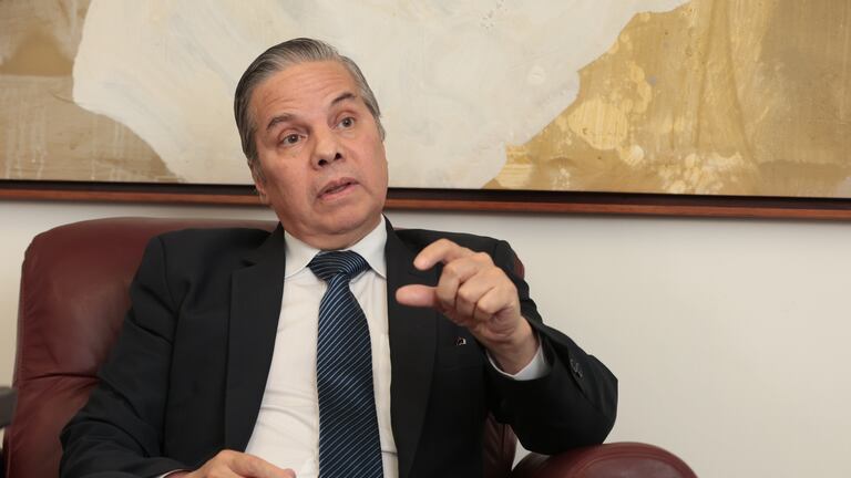 El balance de Róger Madrigal: ¿es creíble una política monetaria que incumple su meta de inflación?