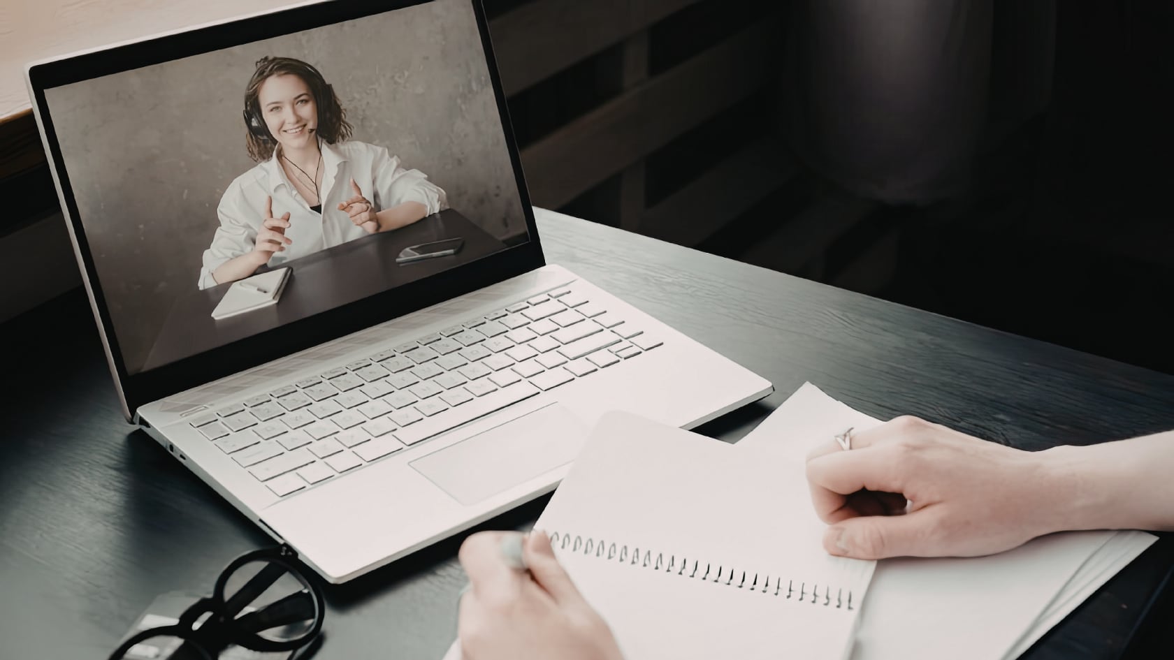 UNED ofrece cursos virtuales gratuitos en diversas áreas. Revise fechas de matrícula, duración y cupos disponibles en UAbierta.