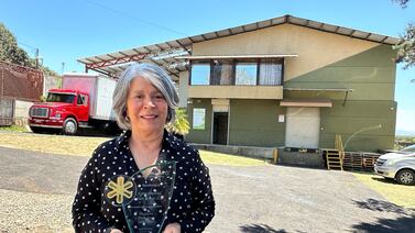 Emprender: trabajaba en la casa y ahora dirige una empresa de productos amigables con el ambiente que lleva tres premios de Walmart