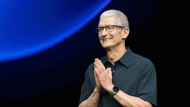 La lección clave que Tim Cook aprendió de Steve Jobs: cambiar de opinión para liderar