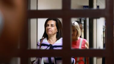 Presidente Rodrigo Chaves acuerpa a Marta Esquivel, presidenta de la CCSS, y defiende contrato investigado por la Fiscalía