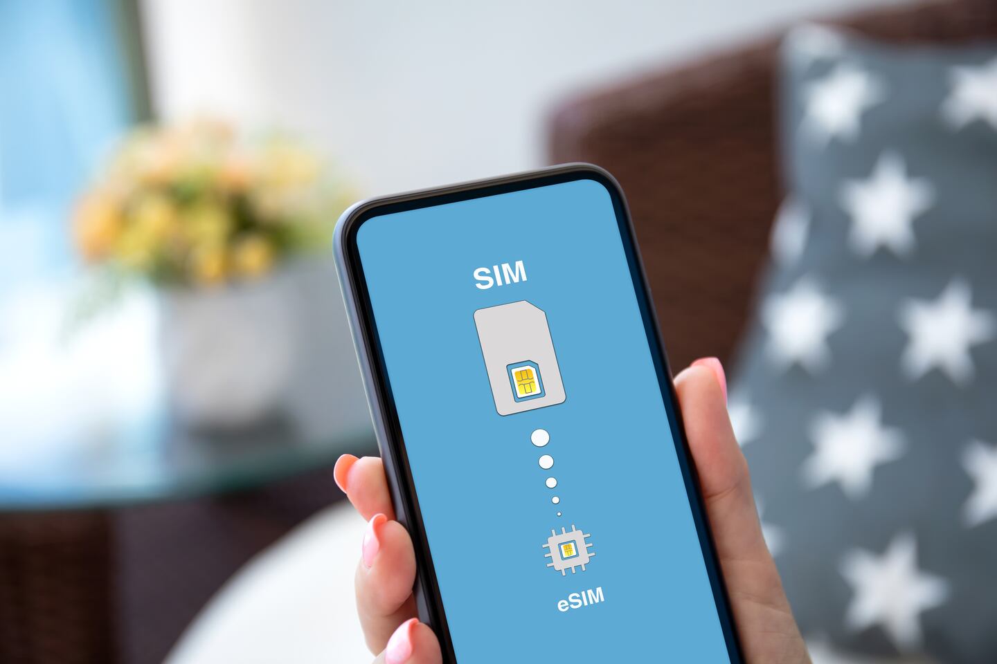 Operadoras de telefonía descartan introducir esim este año con la llegada del iphone 14 a costa rica
