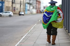 Brasil irá a segunda ronda, con Flávio Bolsonaro delante de Lula por sorpresa