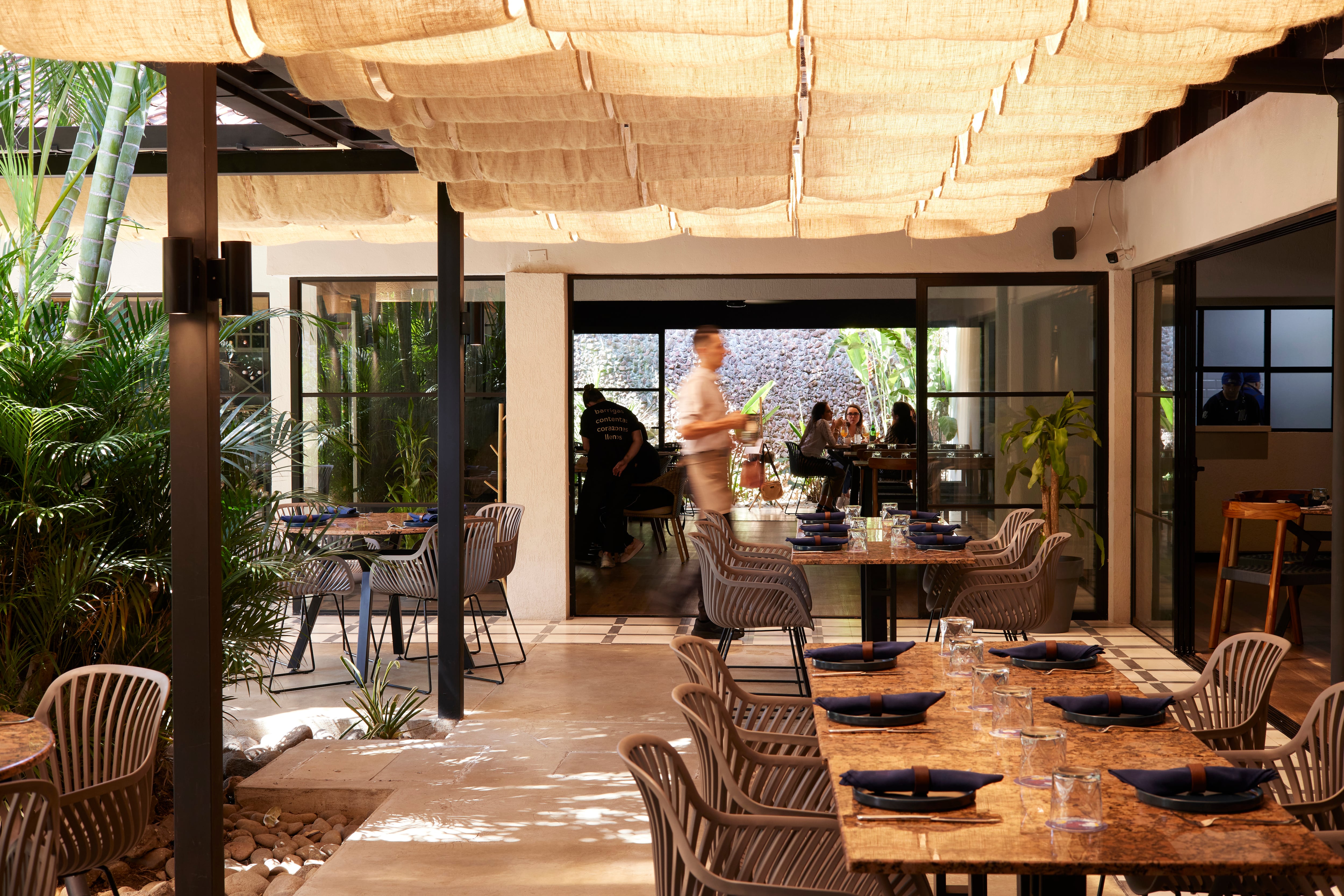 Mumis, restaurante, Santa Ana