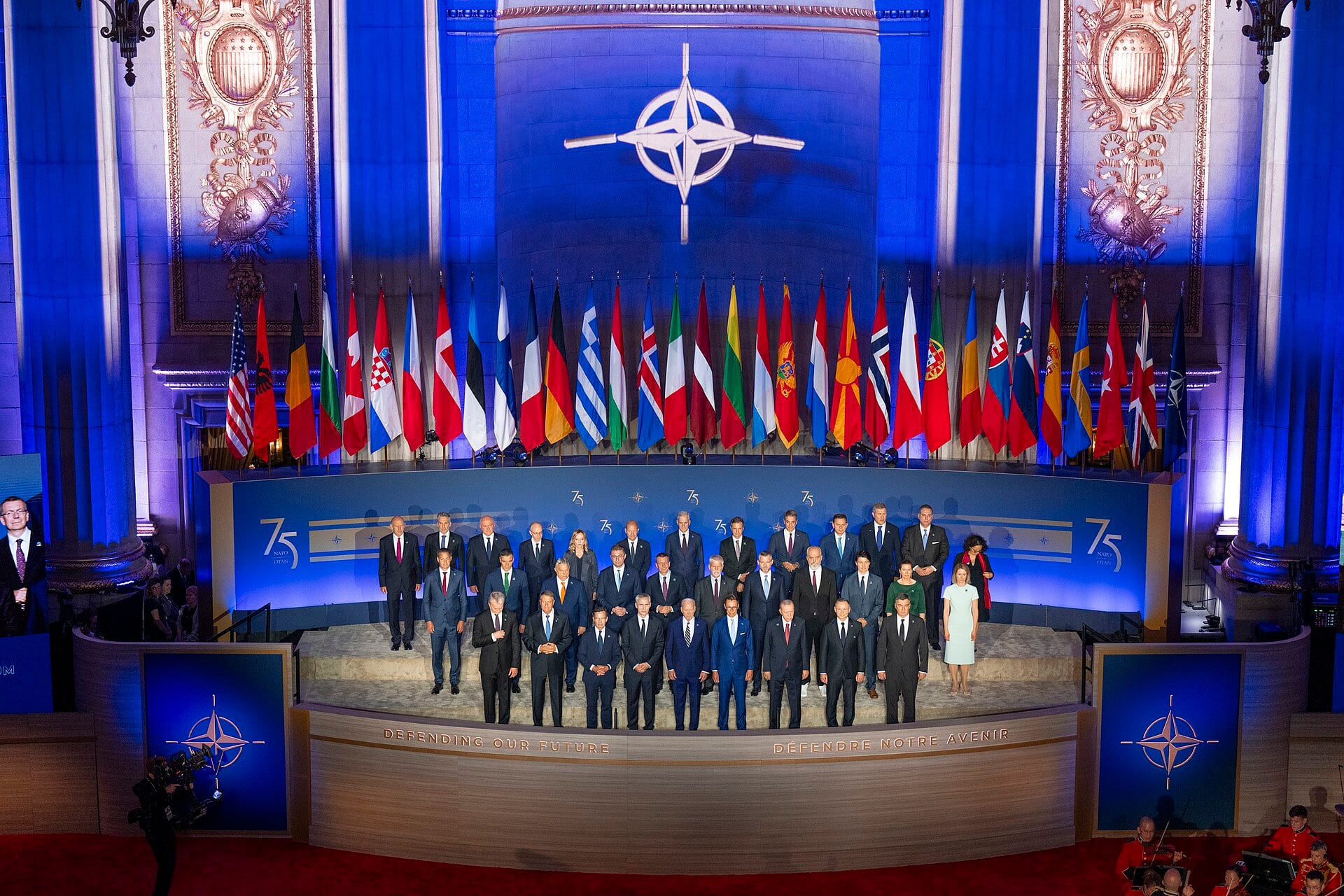 Foto de grupo de la OTAN durante la cumbre del 75.º aniversario en Washington D. C., 2024.