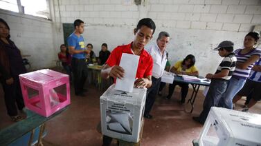 Hernández cerca de ganar reelección en Honduras; Nasralla insiste en "fraude"