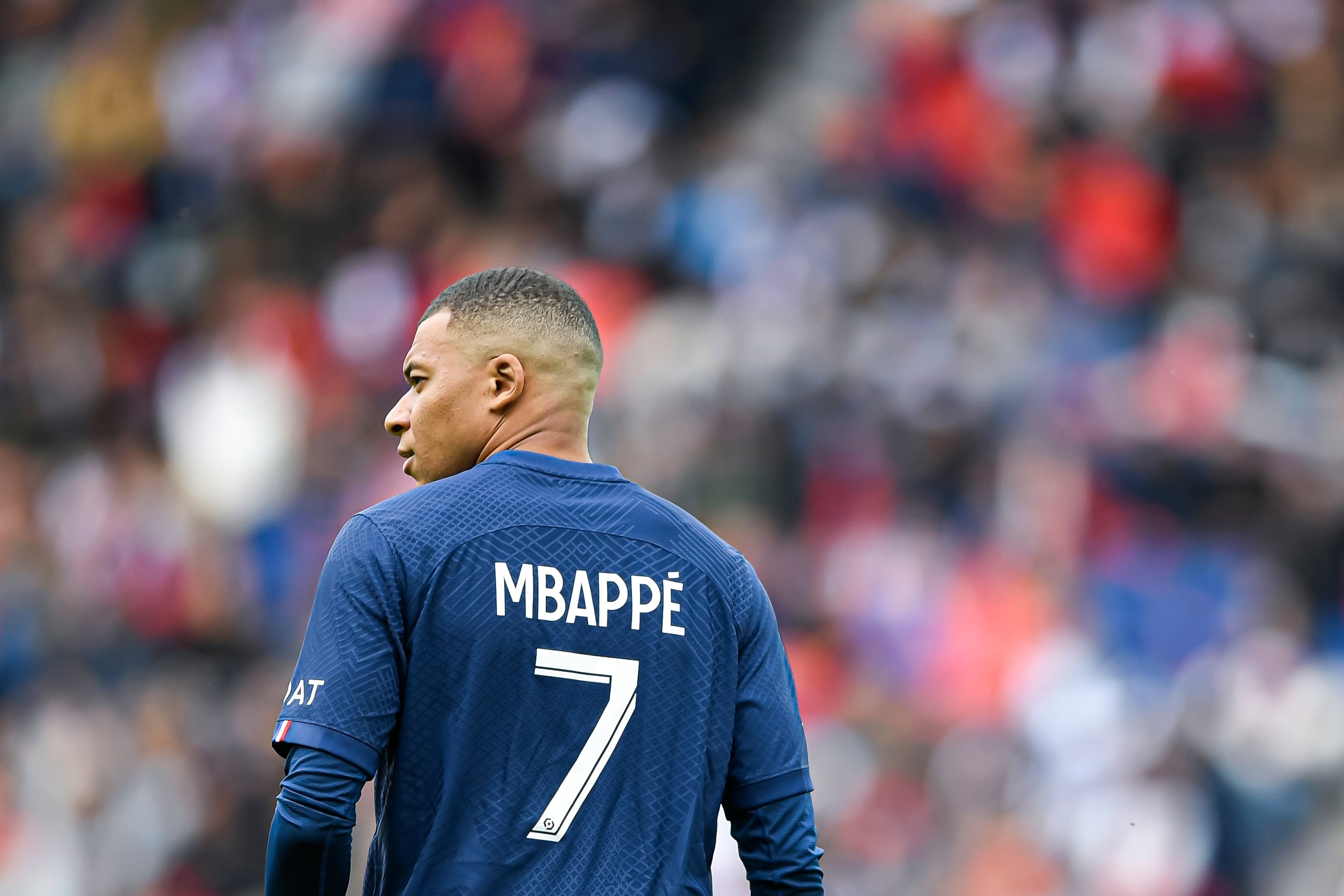 Kylian Mbappé podría ganar $24 por segundo; $2,1 millones por día; $14,7 millones por semana... pero en Arabia | Shutterstock