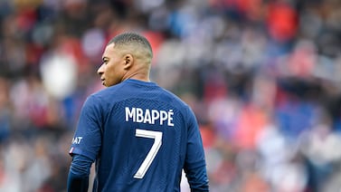 Kylian Mbappé podría ganar $24 por segundo; $2,1 millones por día; $14,7 millones por semana... pero en Arabia