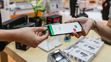 Más aplicaciones facilitan el pago usando el móvil a comercios, trabajadores y profesionales independientes