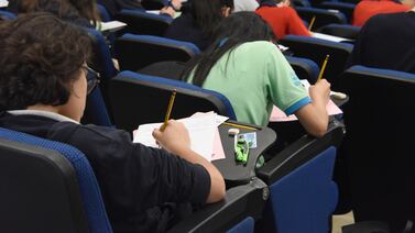 Esta app puede ayudarle en sus exámenes de admisión a universidades, de manejo y del MEP