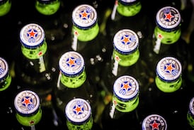 Heineken anuncia miles de despidos; beneficio neto sube 10,2%
