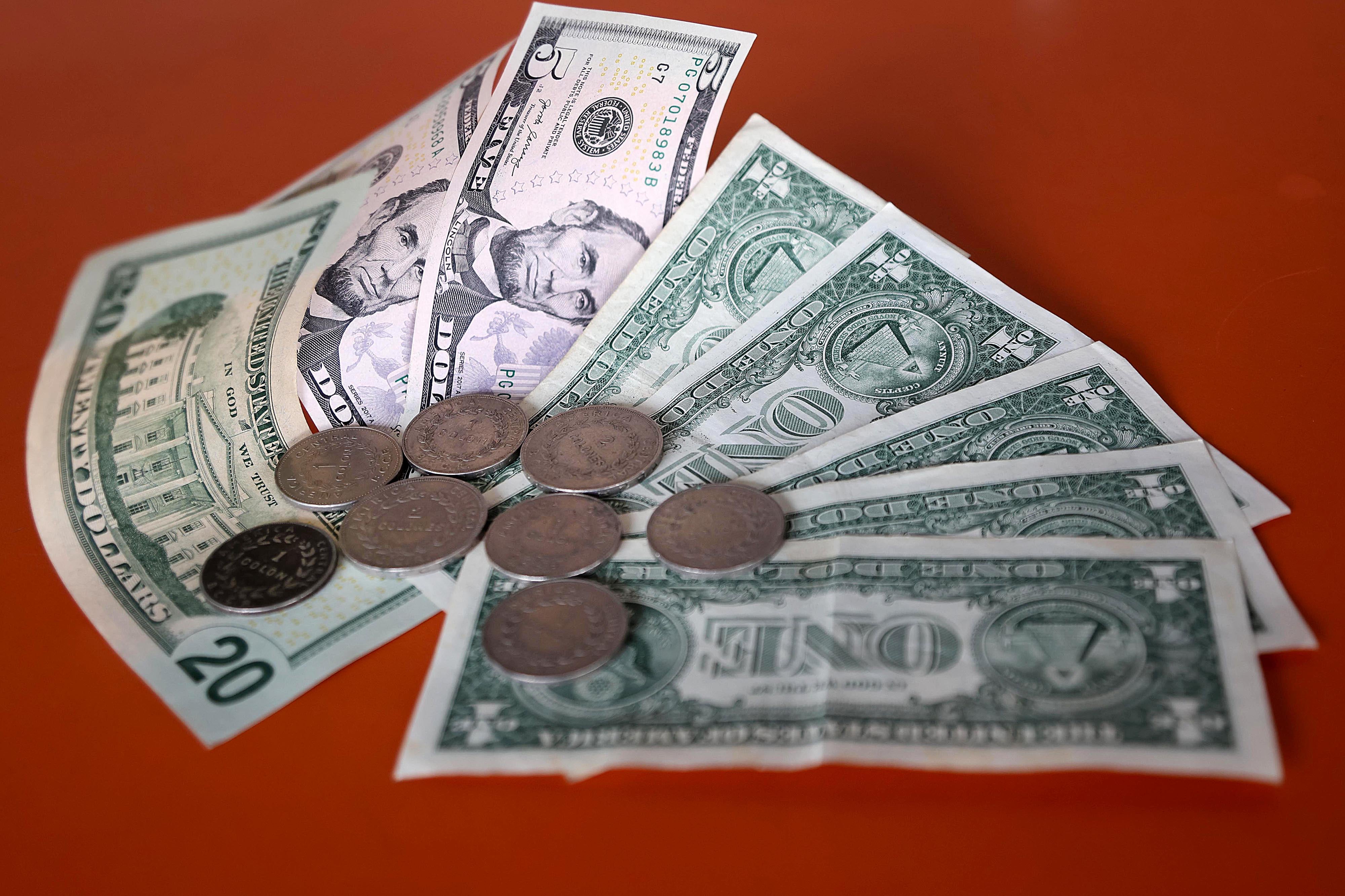 23/04/2024 Fotos de dolares y colones, para notas relacionadas con Tipo de cambio, Cambo de divisas, Dolar vs. colón, Cambio de dolares; Moneda estadounidense, etc. Foto: Rafael Pacheco Granados