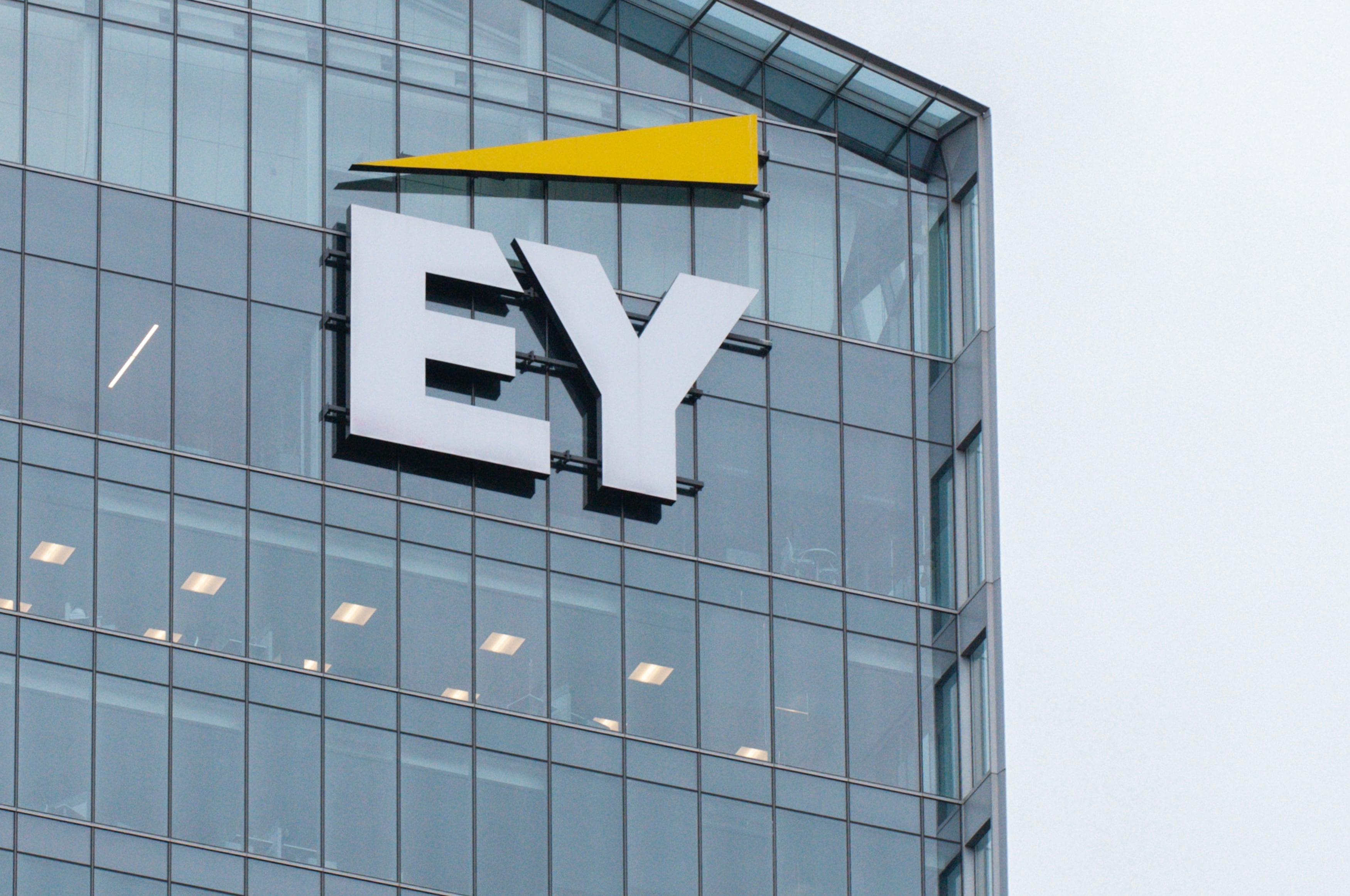 EY