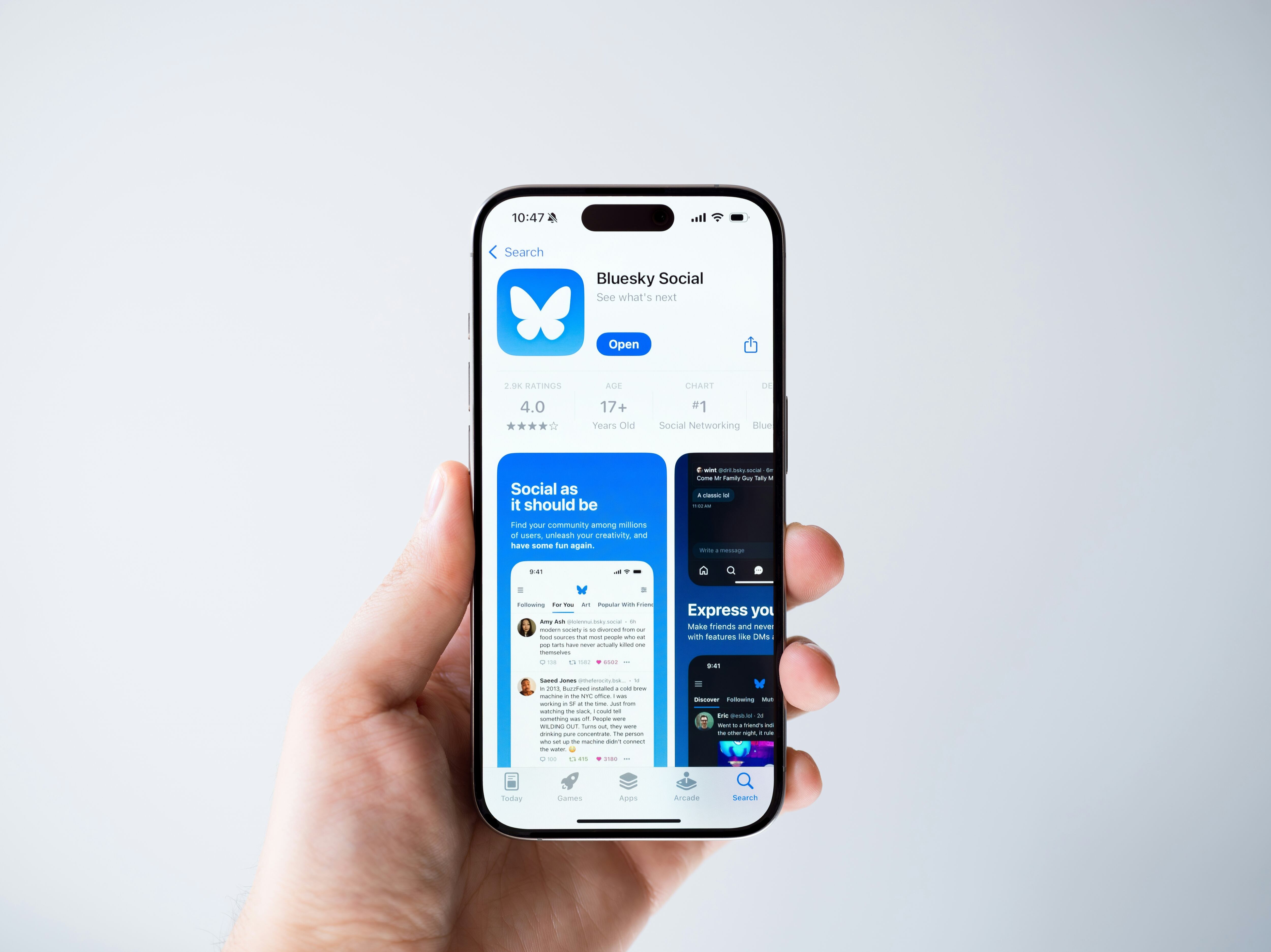 Bluesky aclara que no entrena su IA generativa con datos de usuarios, en contraste con los cambios de privacidad recientes en X.
