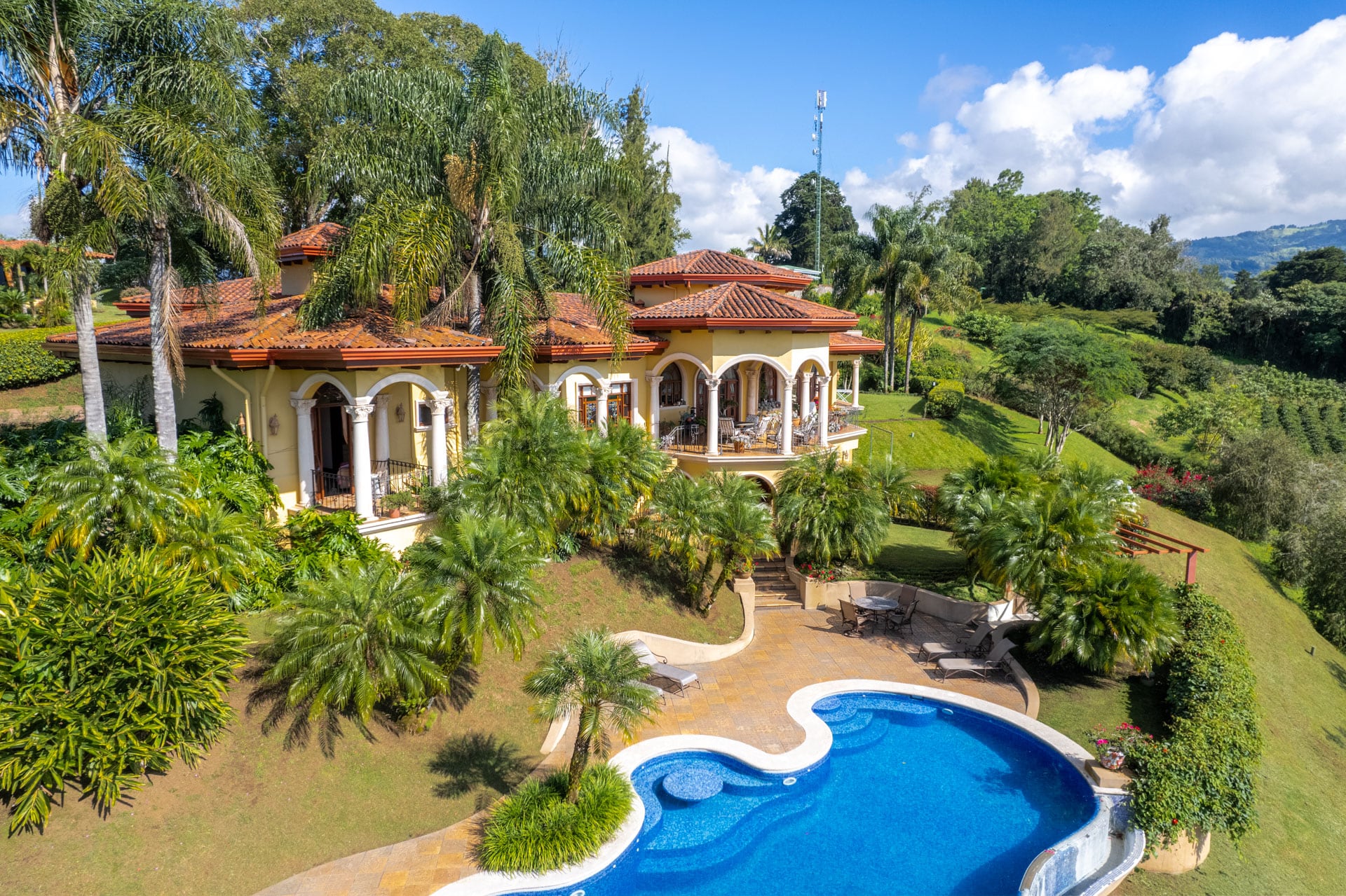 bienes raíces de lujo, residencias alto nivel
