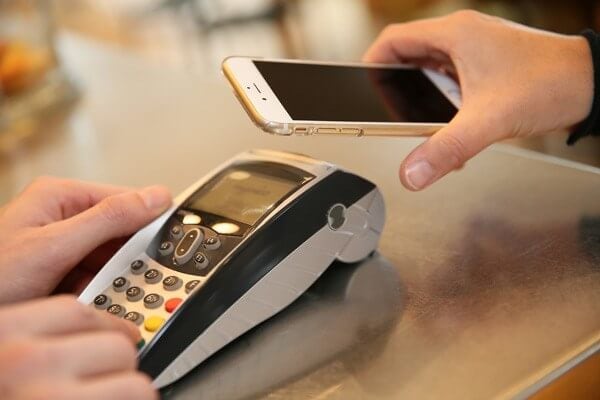 Su celular como tarjeta más bancos cuentas con esta opción
