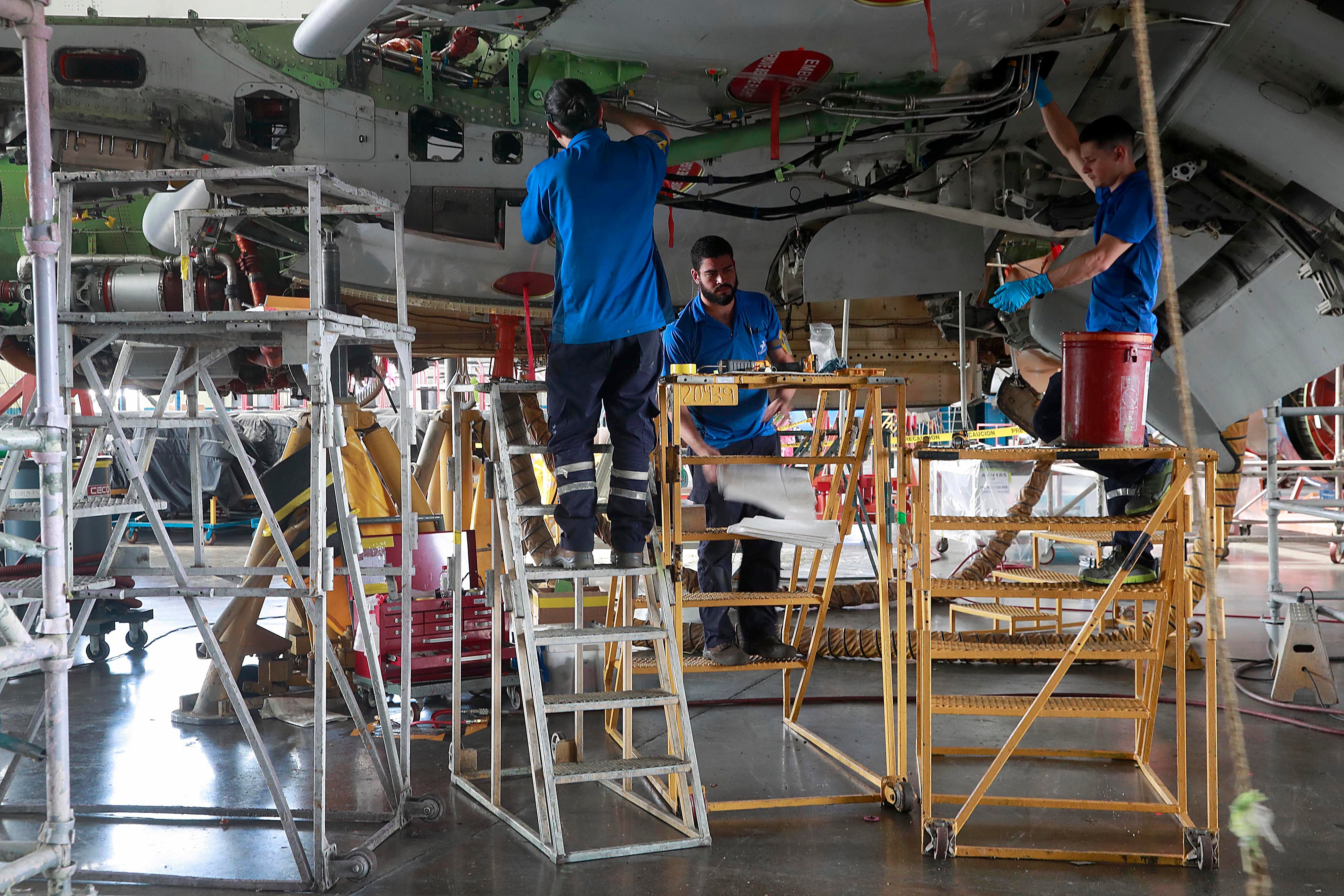 07/11/2023 Alajuela. Recorrido por las instalaciones de la Cooperativa de Servicios Agroindustriales (Coopesa), dedicada a la reparación y el mantenimiento de aeronaves en el Aeropuerto Internacional Juan Santamaría.