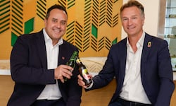 Heineken, empresa que propone compra de parte de Fifco en Costa Rica, anuncia salida sorpresa de su CEO tras caída de ventas