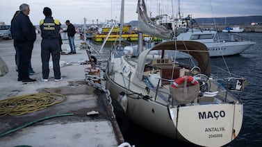 Traficantes venden pasajes de lujo a emigrantes