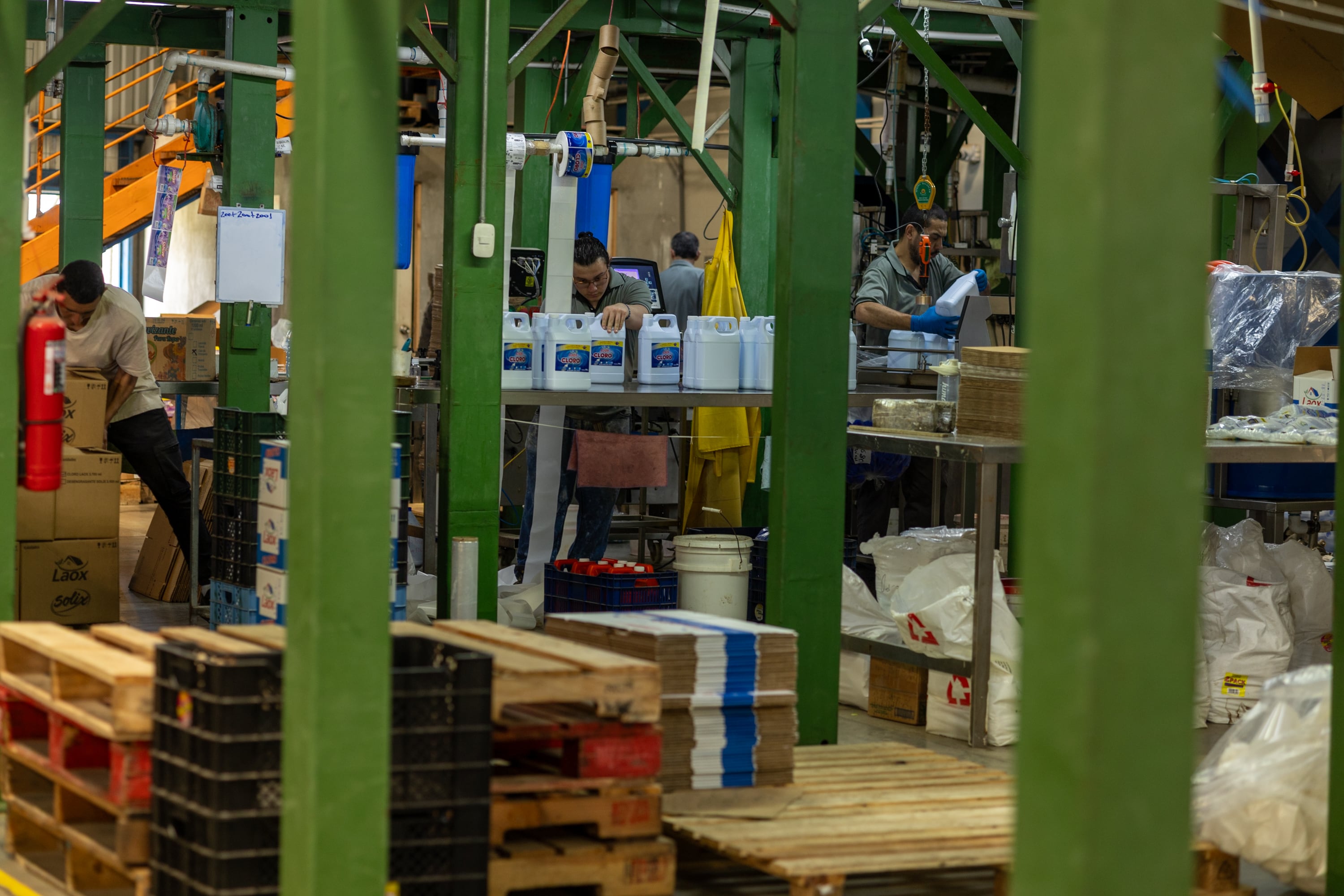 18/02/2025, Cartago, Ochomogo, entrevista con William Solís, fundador de la empresa Wisol, que produce productos de limpieza.
