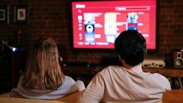 ¿Mucha tele? Conozca el tiempo que le dedicamos a la TV y al ‘streaming’ en Costa Rica