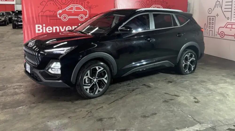 Jac JS8 2024 (placa CCF570), automático, de 1.500 c.c.