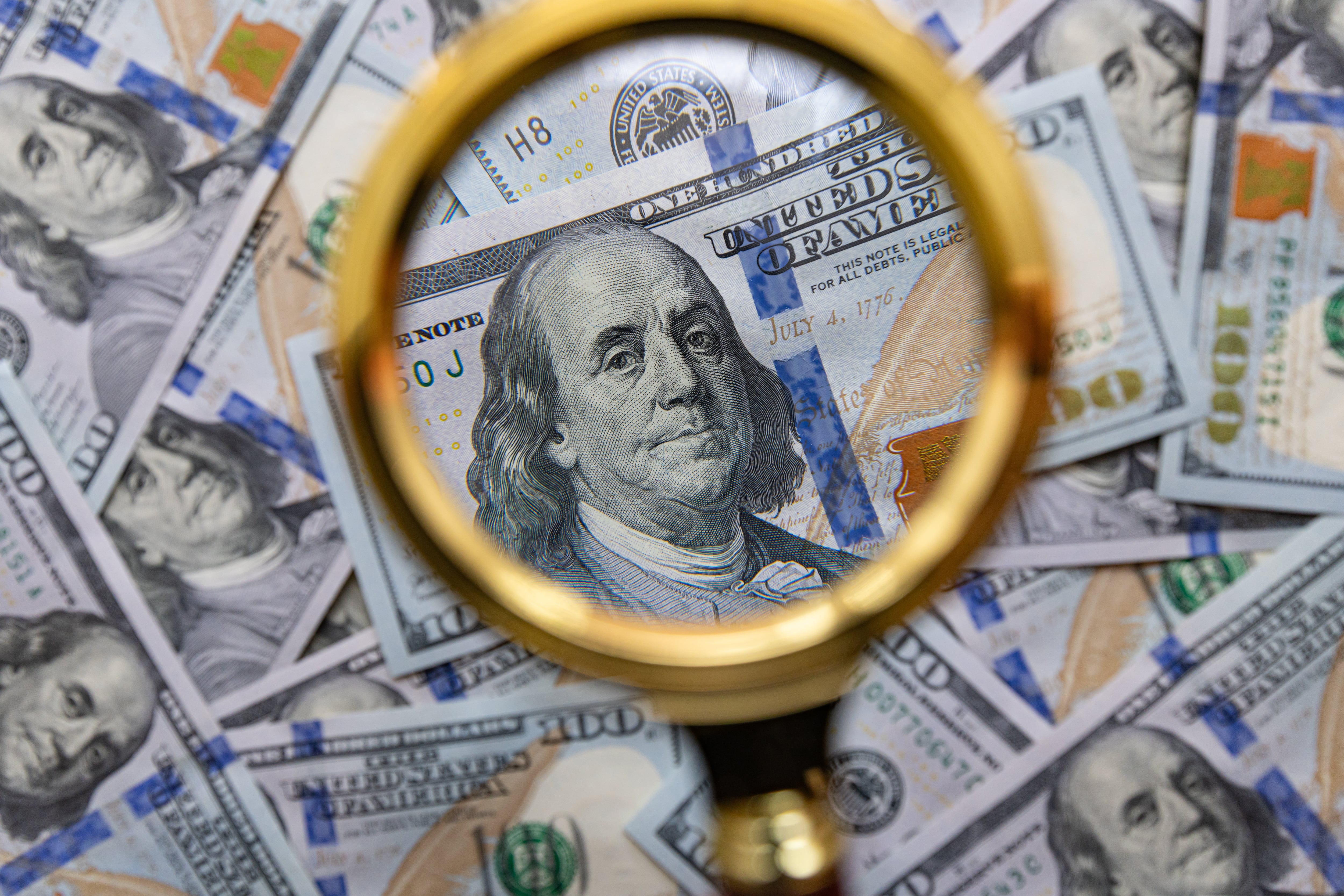 'El Financiero' analizó qué pasa con el tipo de cambio cuando el Banco Central ahce intervenciones por estabilización en el Monex.