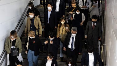 Japón intenta calmar temores de la población tras brote de una peligrosa infección
