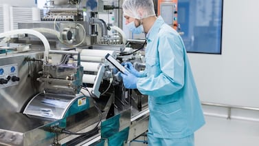 ¿Busca empleo? Industria de dispositivos médicos cuenta con 350 vacantes y hay oportunidad aunque no tenga experiencia