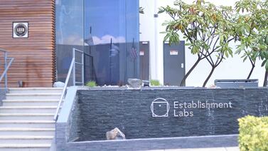Establishment Labs alerta de fraude usando su nombre