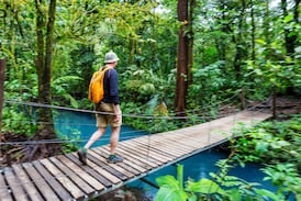 ¿Qué pasó con el turismo en Costa Rica durante el 2025? Resumimos un año de retos para el sector