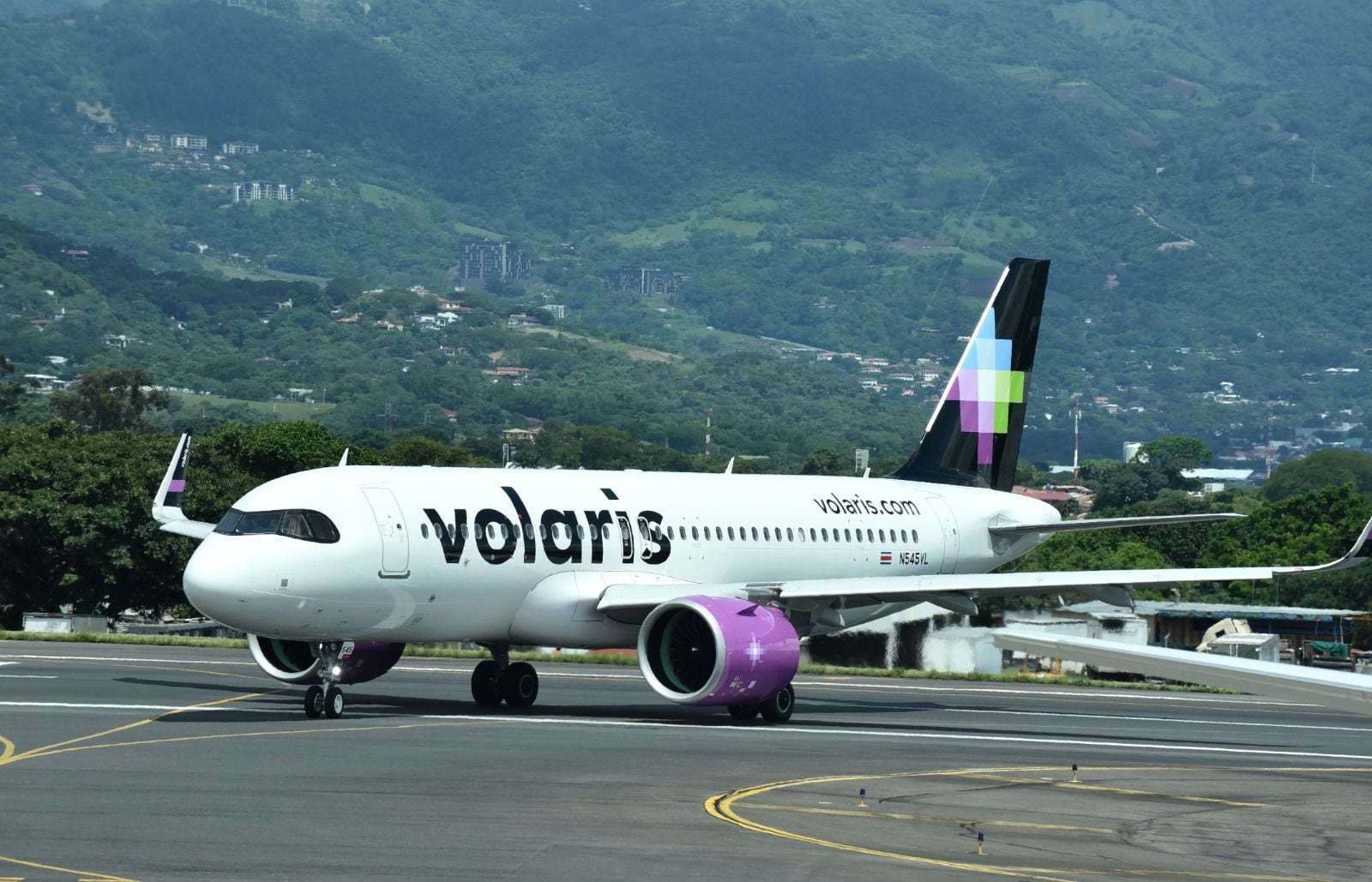 La aerolínea de ultra bajo costo inaugura tres rutas desde San José a destinos clave en EE. UU. y México, con tarifas accesibles desde $79.