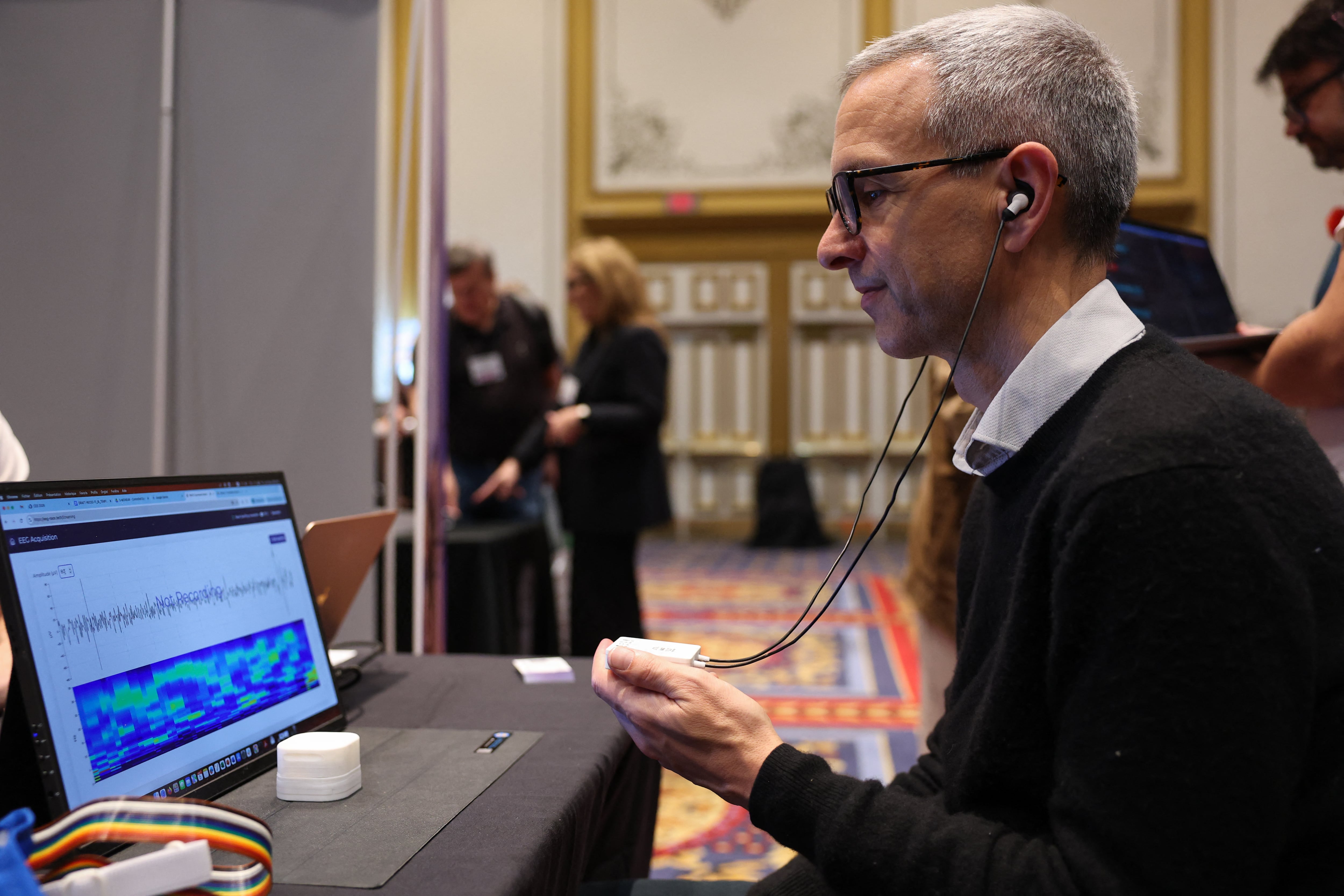 NAOX, CES Las Vegas, auriculares, medicina digital