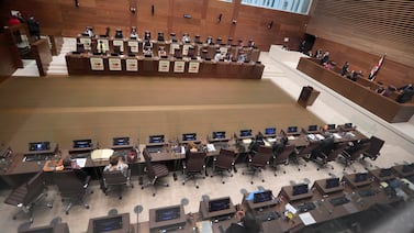 Transfuguismo a la tica: El auge de los diputados que abandonan sus bancadas sin renunciar a sus beneficios