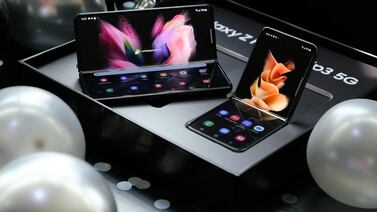 Samsung, Huawei y ahora Apple: la competencia por los celulares plegables crece