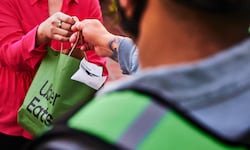 Uber Eats expande sus operaciones fuera de la GAM: entérese aquí hacia dónde