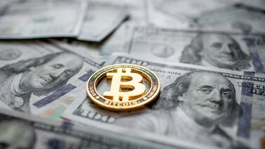 Fallo desfavorable al regulador de EE.UU. hace volar al bitcóin