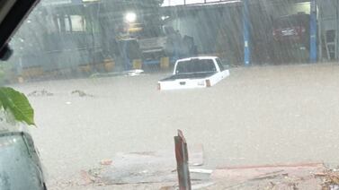 Precaución: la temporada de aguaceros sigue, su impacto se sentirá y hay 502 peligros inminentes identificados