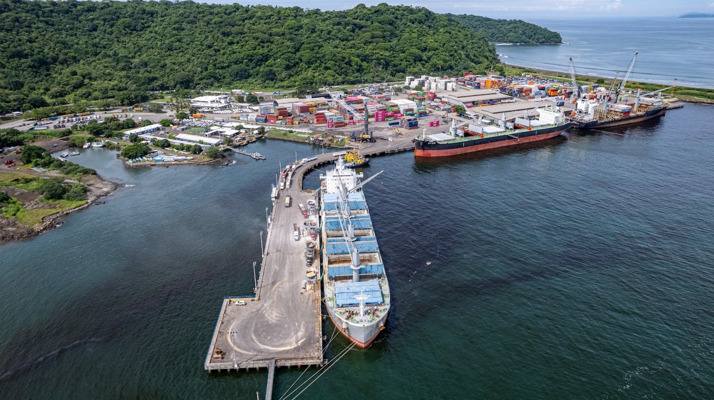 Exportaciones de Costa Rica a Asia se disparan un 57% mientras el mercado norteamericano muestra estancamiento