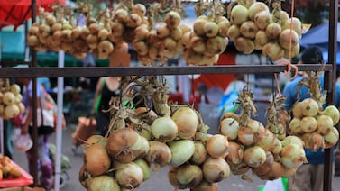 La inflación sigue negativa: ¿cuáles productos bajaron de precio y cuáles están más caros?