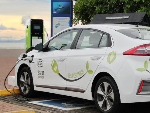 En Costa Rica, el ICE es el principal proveedor del servicio de estaciones de recarga rápida para vehículos eléctricos, con una red de 39 puntos fuera de la Gran Área Metropolitana (GAM). Fotografía: Cortesía.