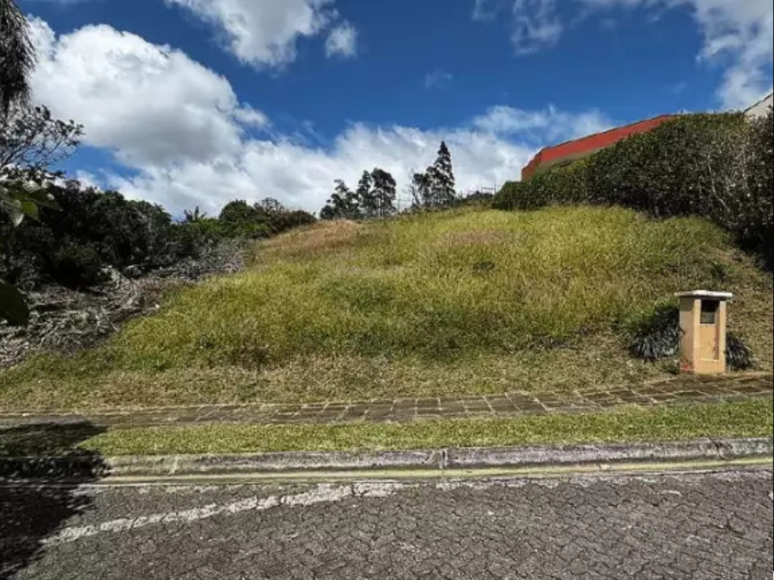 Lote en La Unión, Cartago (Condominio Guayacán Real)