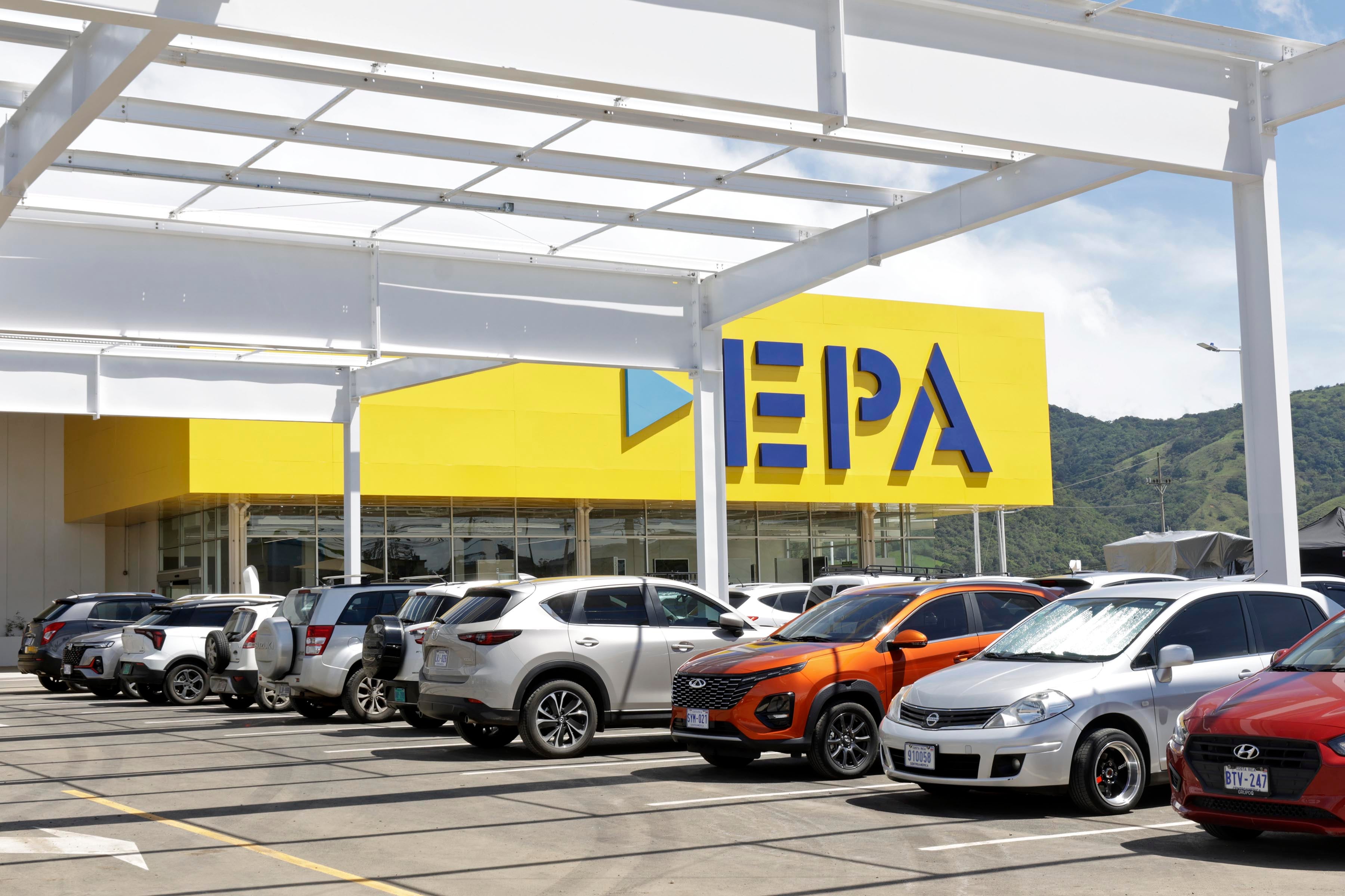 Ferretería EPA inaugura local en Cartago