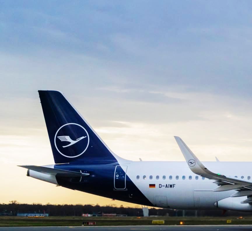 El interior del Boeing 787-9 Dreamliner de Lufthansa incorpora asientos rediseñados y sistemas avanzados de entretenimiento para la ruta hacia San José.