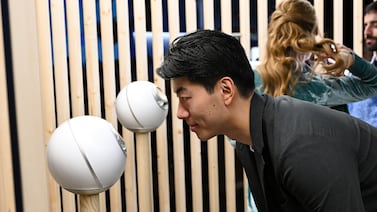 World: así opera el ‘app’ que registra el iris del ojo humano