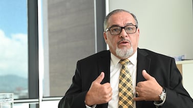 Cinco errores históricos tienen al IVM en su situación crítica actual, según el superintendente de Pensiones