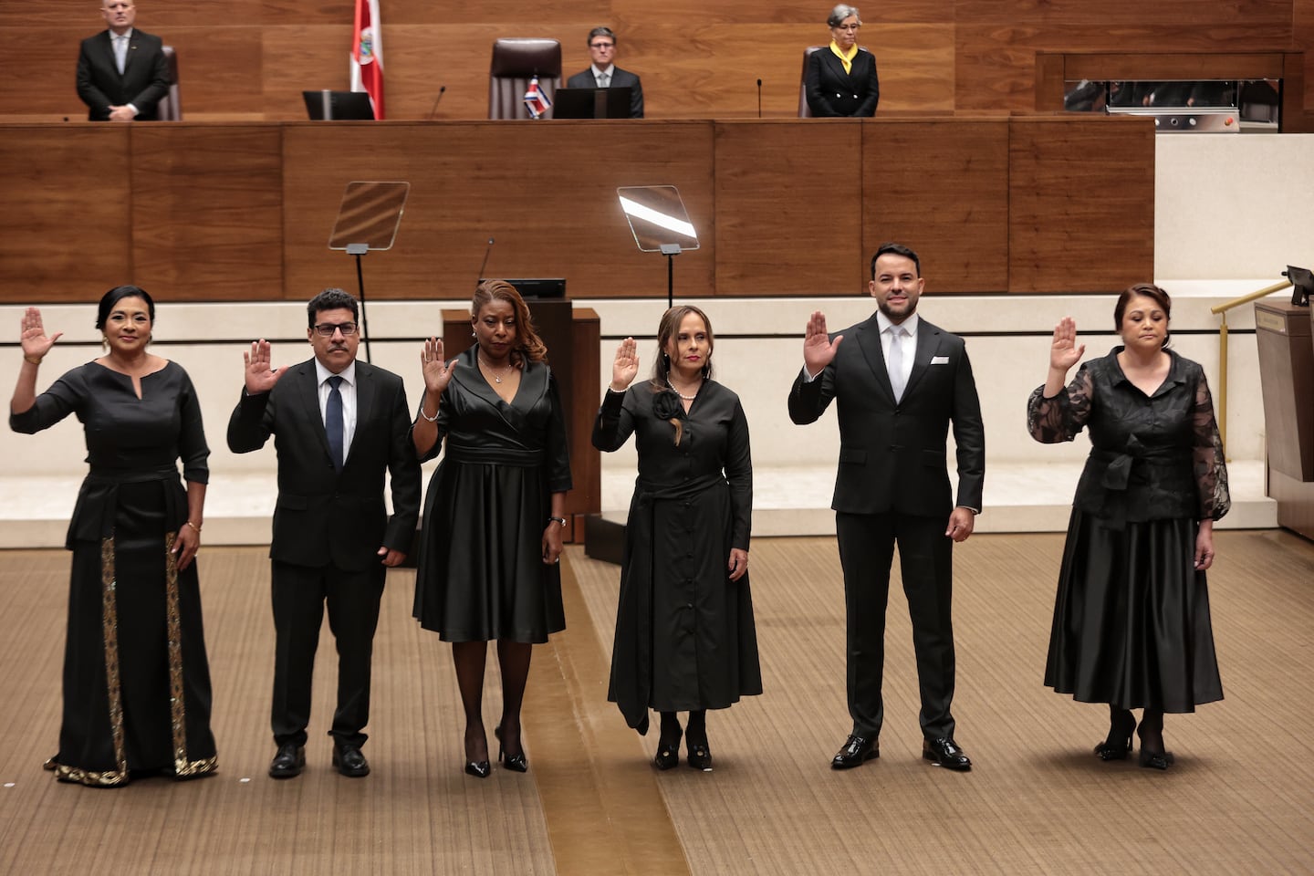 La maquinaria legislativa del oficialismo empieza a funcionar desde el Directorio Legislativo y se expande a comisiones