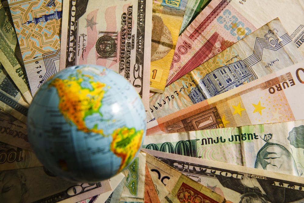 Impuesto, recaudación, moneda
