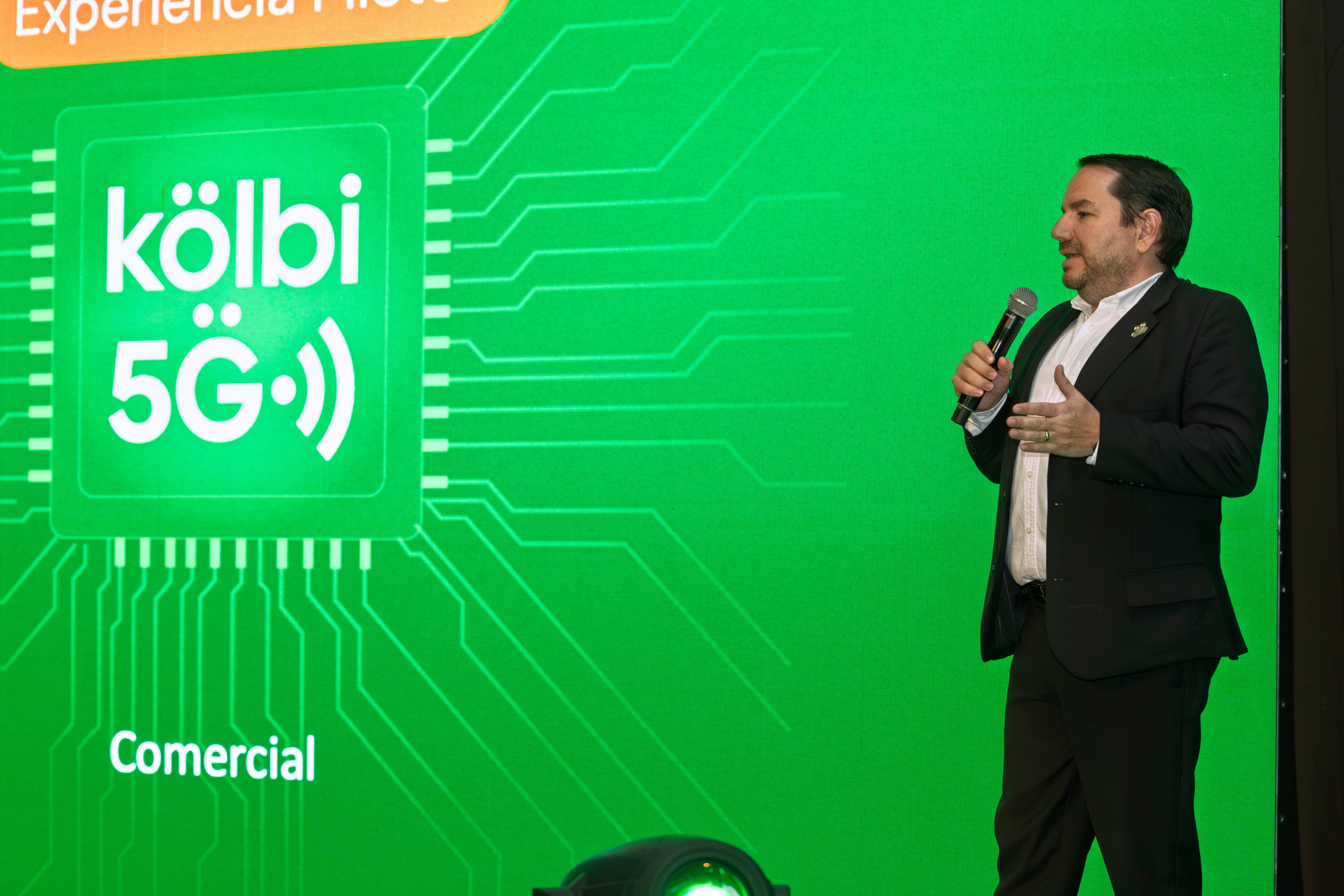 22/08/2025, San José, Estadio Nacional, presentación de la Red 5g de Kolbi, directivos y el presidente de Grupo ICE Marco Acuña, hacen la presentación de la esperada Red celular.